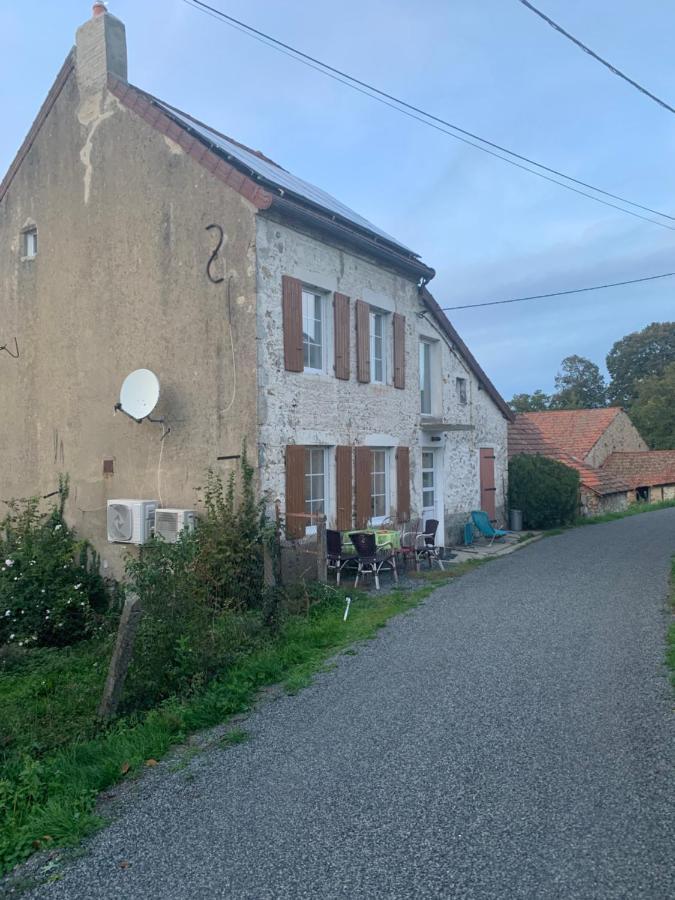 Villa Busset Liages situé dans le Bourbonnais jusqu’à 6 personnes Extérieur photo